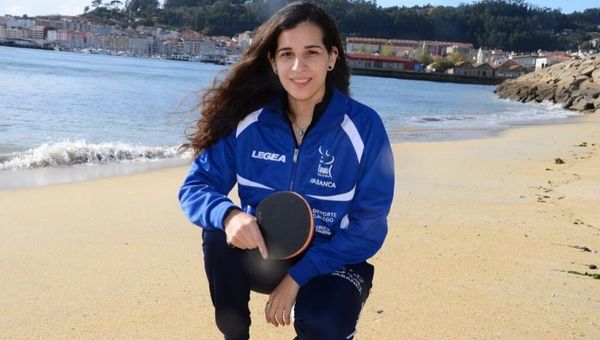 Ella juega en España y es la primera mesatenista paraguaya en Europa