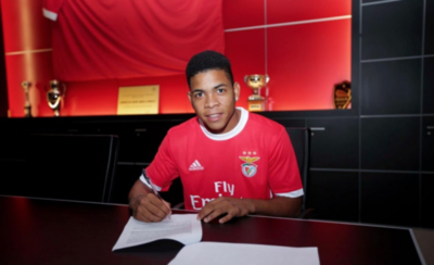 HOY / Firma contrato y da comienzo a una nueva etapa