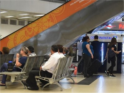 Coronavirus: Migraciones aumenta   control y   preguntas a  los pasajeros