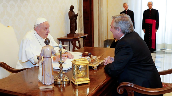 Alberto Fernández se reunió a solas con el Papa durante 44 minutos en el Vaticano | .::Agencia IP::.