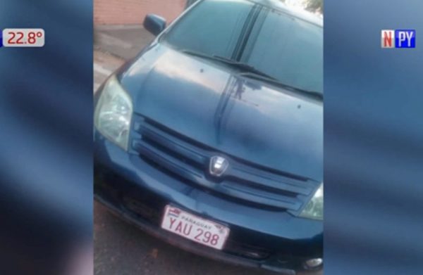 Roban vehículo a mujer frente a su vivienda | Noticias Paraguay