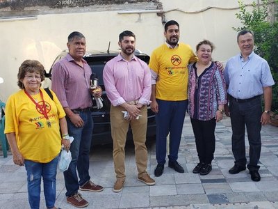 Otro que cae: Nenecho tiene síntomas de dengue