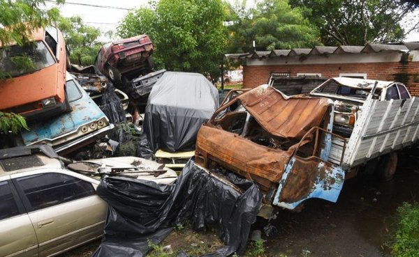 Destrucción de chatarras abandonadas no implicará gastos a la Policía, explica comisario » Ñanduti