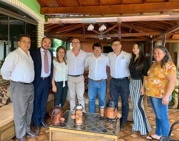 Joven colorado enfrentará a Digno Caballero en las internas, con apoyo de Romero Roa