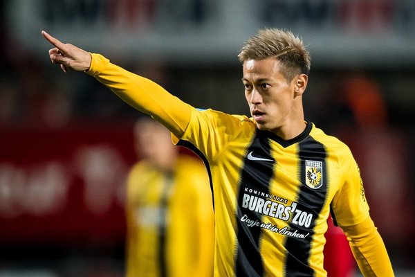 Keisuke Honda es presentado de manera particular en Botafogo