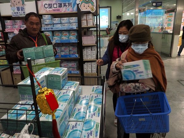 Científico dice que coronavirus pudo haber escapado de laboratorio