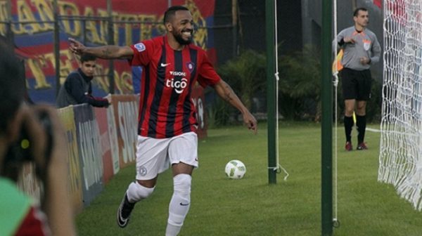 "Palito" Pereira retorna al fútbol paraguayo