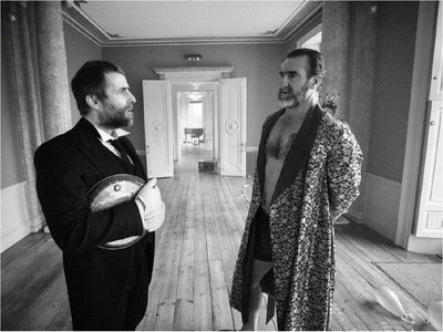 Eric Cantona protagoniza el nuevo videoclip de Liam Gallagher