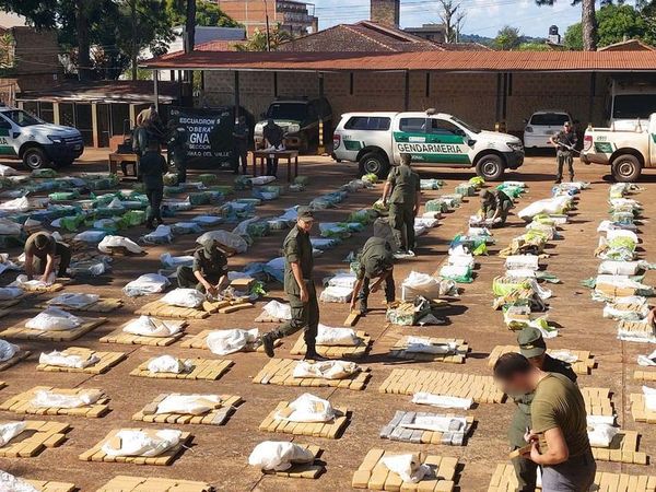 Incautan 10 toneladas de droga en Argentina, que fue llevada desde Paraguay - Mundo - ABC Color