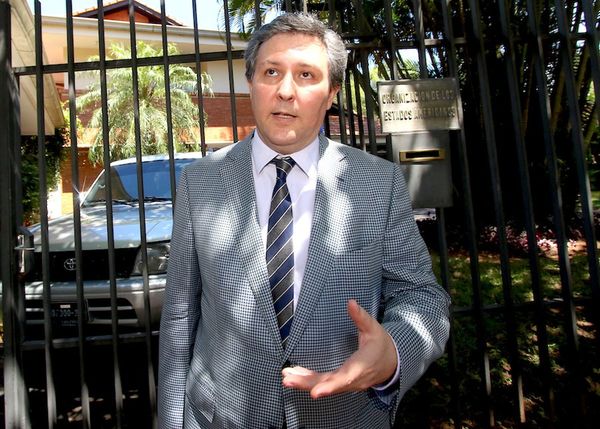 Contratación de Filizzola arremete contra el discurso de despolitización