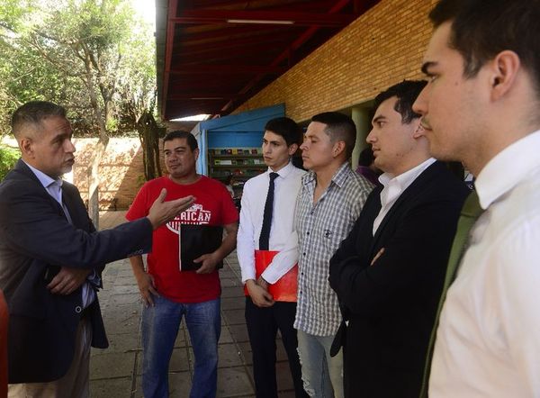 Docente denunció robo de exámenes  y alumnos  se niegan a  rendir de nuevo - Locales - ABC Color