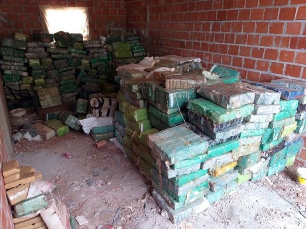 Decomisan más de 10 toneladas de marihuana presumiblemente de origen paraguayo en Argentina