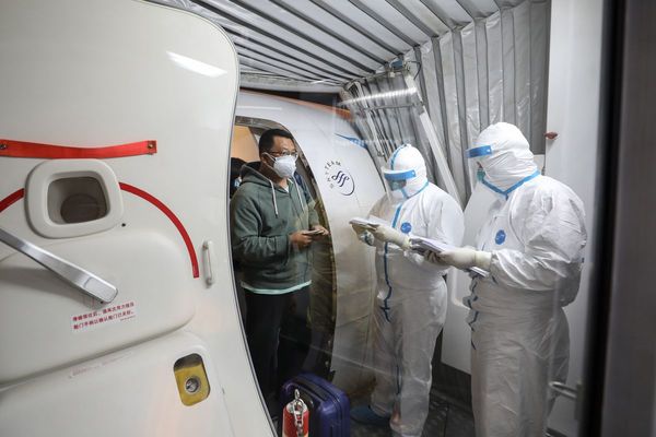 China, cada vez más aislada por el coronavirus, que ya causó más de 250 muertos