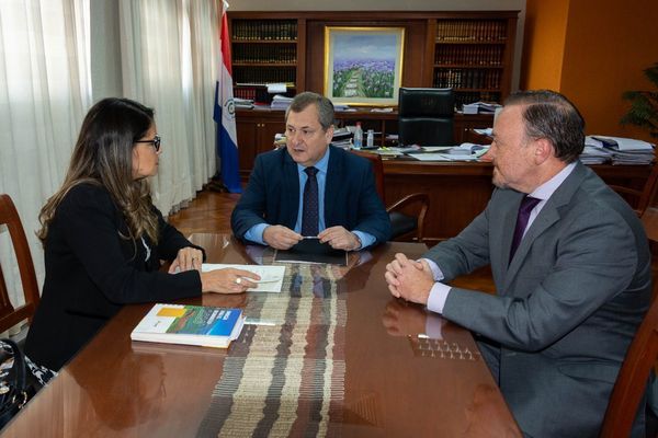 Buscan reinstalar mesa interinstitucional para enfrentar crisis penitenciaria