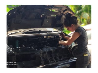 Lo que callan las mujeres mecánicas