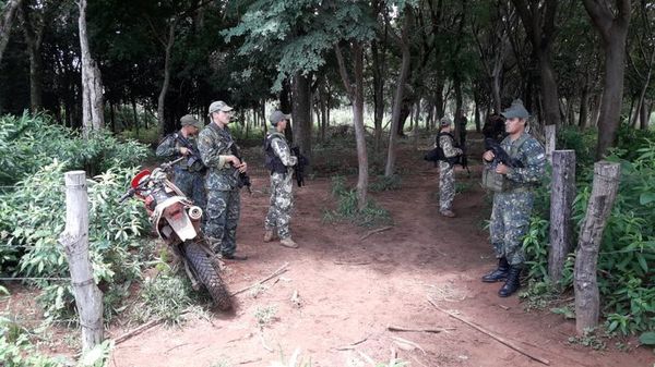 Aguardan a fiscal para abrir tambor hallado por familia de Edelio - Nacionales - ABC Color