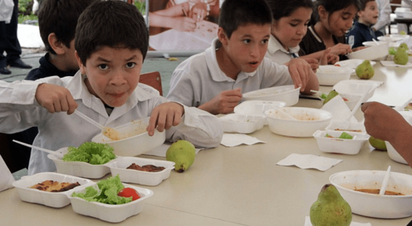 Por corrupción o negligencia once intendentes dejan sin almuerzo escolar a niños carenciados - ADN Paraguayo