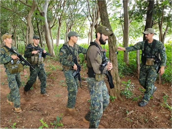 Criminalística desentierra tambores hallados en inmediaciones de la casa de Edelio