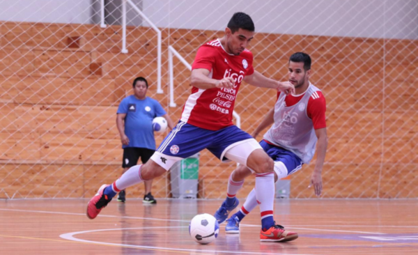 HOY / La Albirroja de Futsal prepara el estreno en las eliminatorias