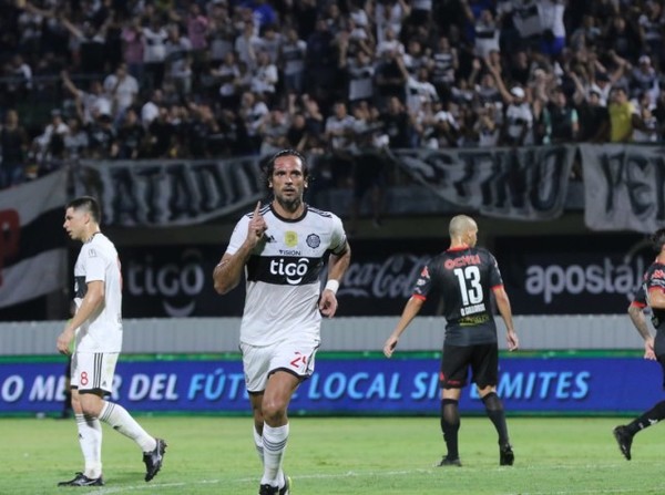 Olimpia, sin piedad con el Santo - APF