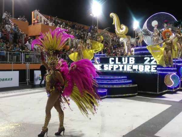 Encarnación vibra con el Carnaval - Nacionales - ABC Color