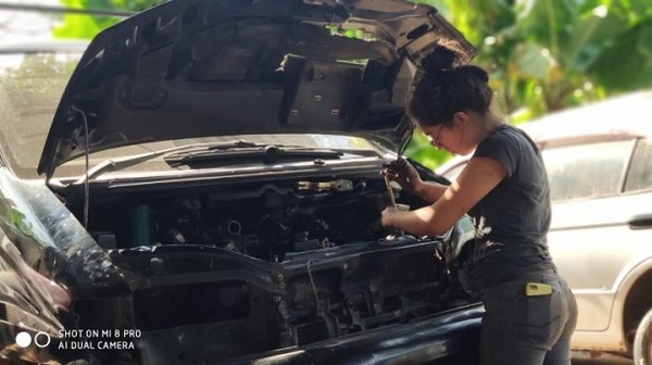 Lo que callan las mujeres mecánicas