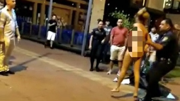 Mujer sin ropa hizo baile del caño y armó escándalo en Encarnación
