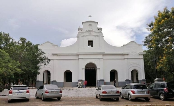 HOY / Roban Casa Parroquial en medio de festejos patronales en Capiatá