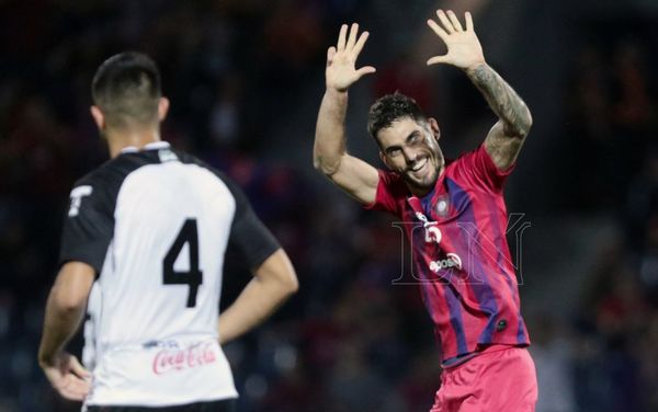 Larrivey hizo cuatro goles y le mandó un mensaje a los cerristas