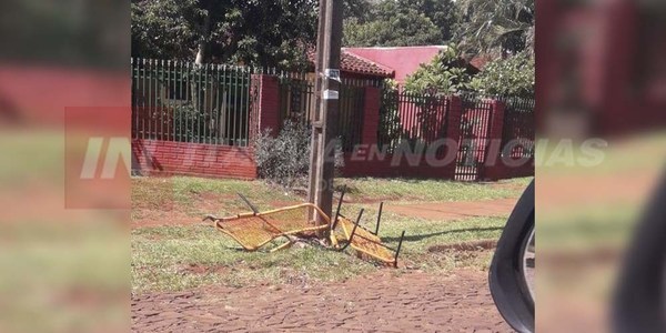 CONDUCTOR DE VEHÍCULO SE DIO A LA FUGA TRAS CHOCAR A UNA JOVEN