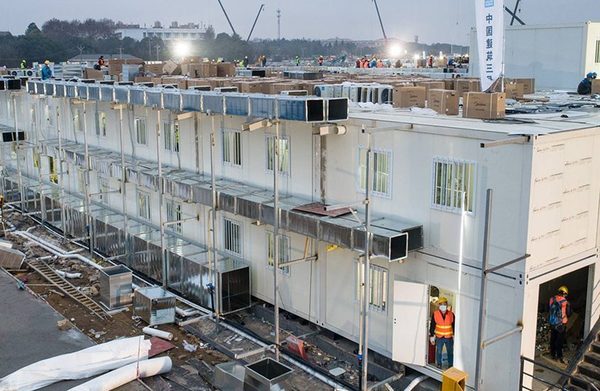 EN CHINA SOLO NECESITARON DE 10 DÍAS PARA CONSTRUIR UN HOSPITAL