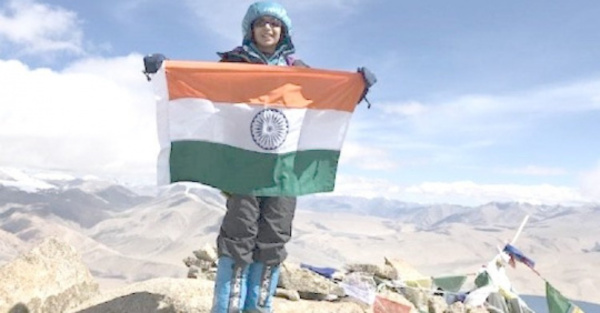 Niña de 12 años llega a la cima del Aconcagua