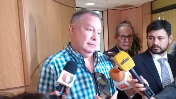 Llanista también rechaza nuevo proyecto de control de dinero sucio - Nacionales - ABC Color