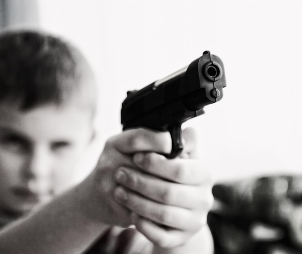 Niño de 9 años amenazaba a otros menores con un arma de fuego