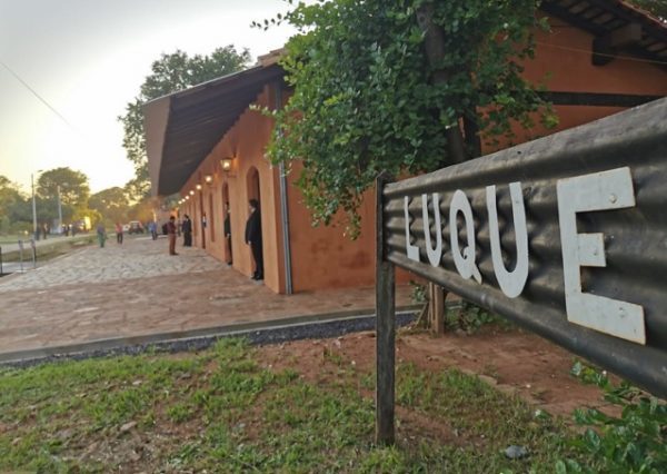 Inauguran restauración de la estación de tren de Luque