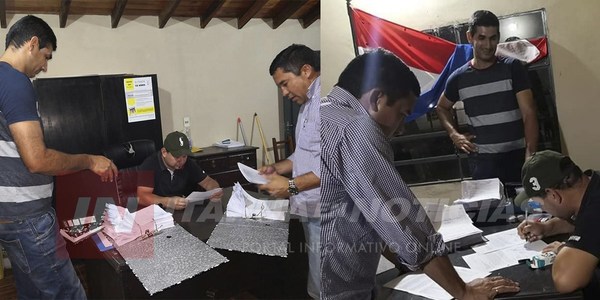 COMITE LIBERAL PRESENTA 700 IMPUGNACIONES AL PADRÓN DE JOSÉ LEANDRO OVIEDO.