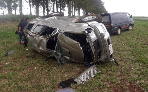 Confirman dos muertos más a raíz vuelco en Santa Fe
