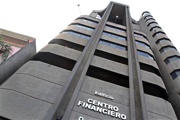 Sindicatos de Petropar mantienen mesa de diálogo con administración en caso de tope a adicionales | .::Agencia IP::.