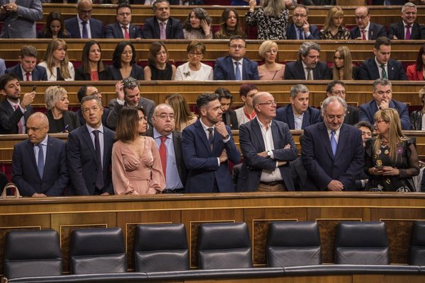 Separatistas españoles fustigan monarquía “anacrónica”