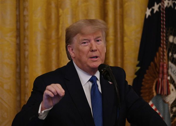 Demócratas concluyen alegato en juicio contra Trump