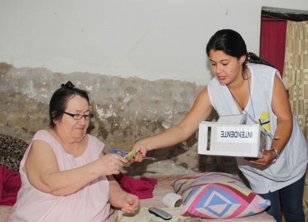 Ciudadanos ya pueden solicitar el ‘Voto en casa’ - ADN Paraguayo