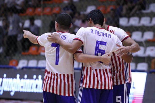 Paraguay se repone y vence a Ecuador