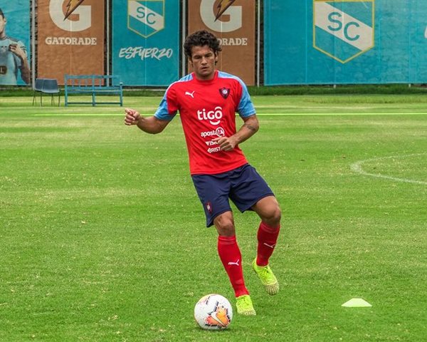 Cerro Porteño entrena en Lima para debut en la Libertadores | .::Agencia IP::.