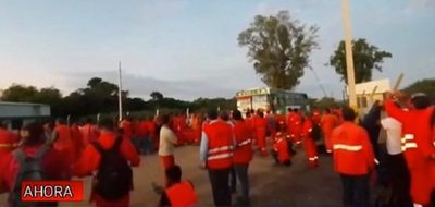 Obreros del corredor bioceánico protestan | Noticias Paraguay