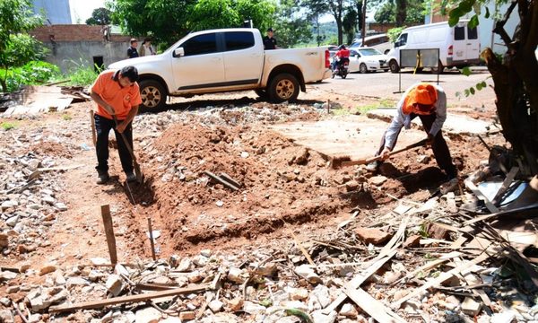 Reforman estacionamiento municipal recientemente recuperado
