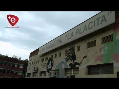 UNA VEZ POR SEMANA ELIMINAN CRIADEROS DE MOSQUITOS EN EL MERCADO MUNICIPAL
