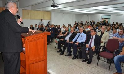 Candidatos a Rector y Vicerrector de la UNE presentaron propuestas