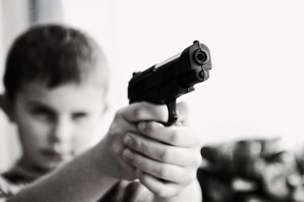 ARRESTO DOMICILIARIO PARA MADRE DE NIÑO CON FRONDOSOS ANTECEDENTES