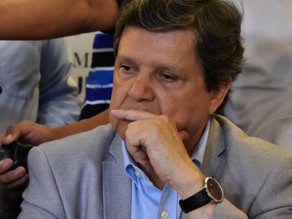 Euclides Acevedo dice que fugados del PCC siguen en el país