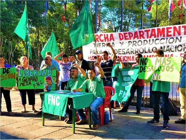 Campesinos anuncian marchas en 10 departamentos